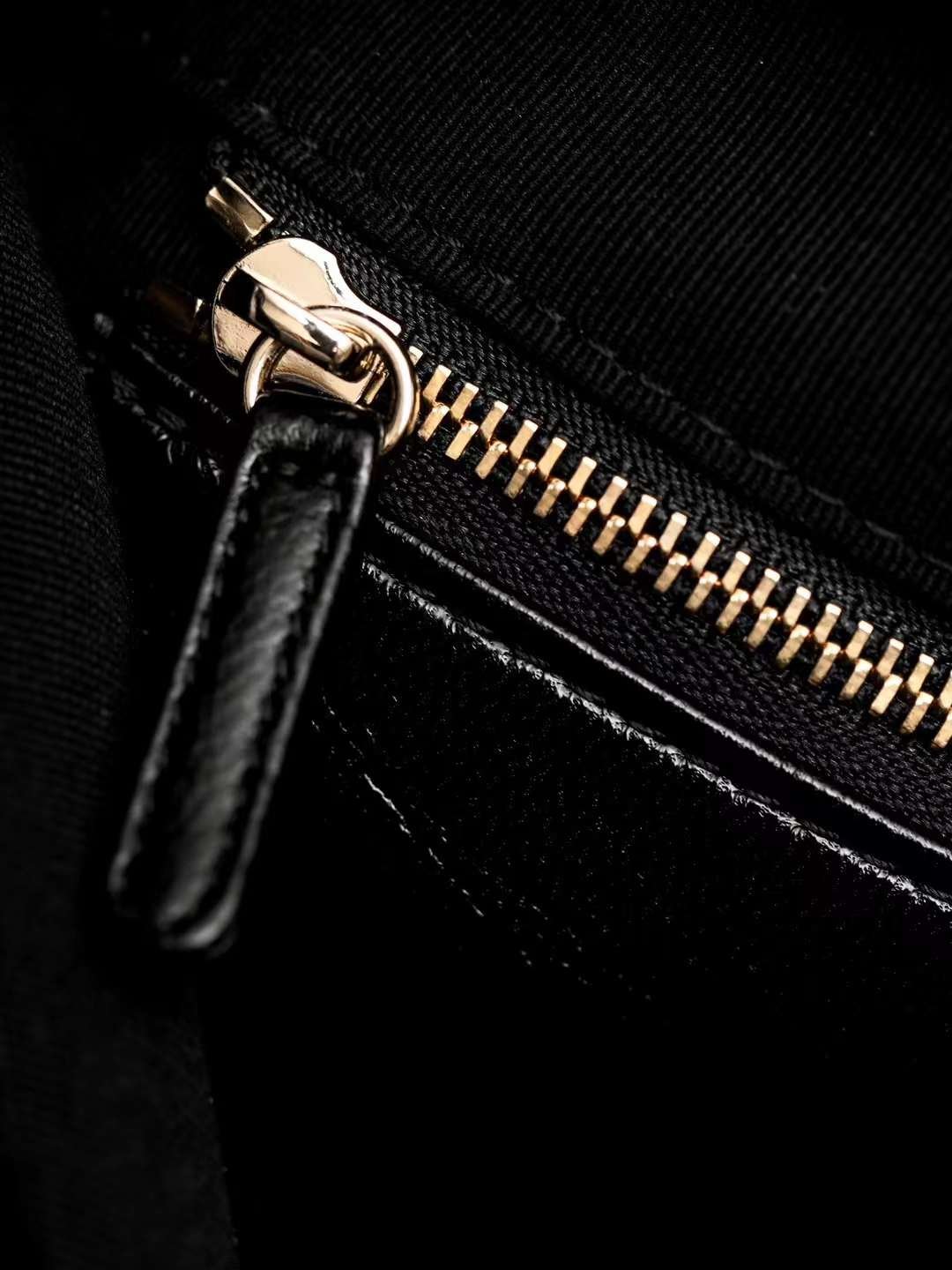 CHANEL 24S 31Shopping tote  bag