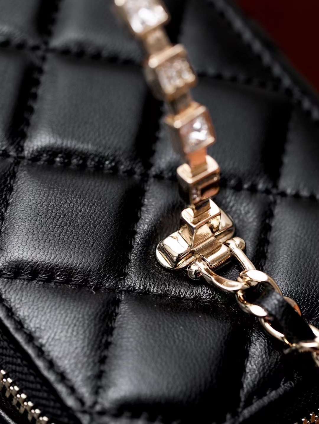 CHANEL 24S Metal letter wrist makeup bag