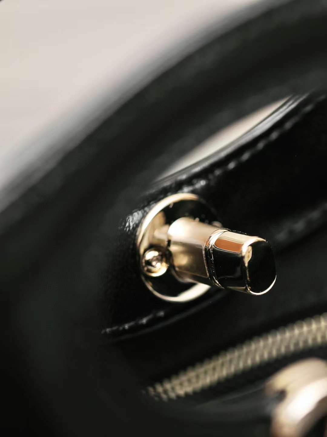 CHANEL 24S 31shopping bag