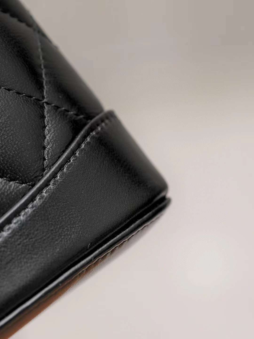 CHANEL 24S 31mini nano