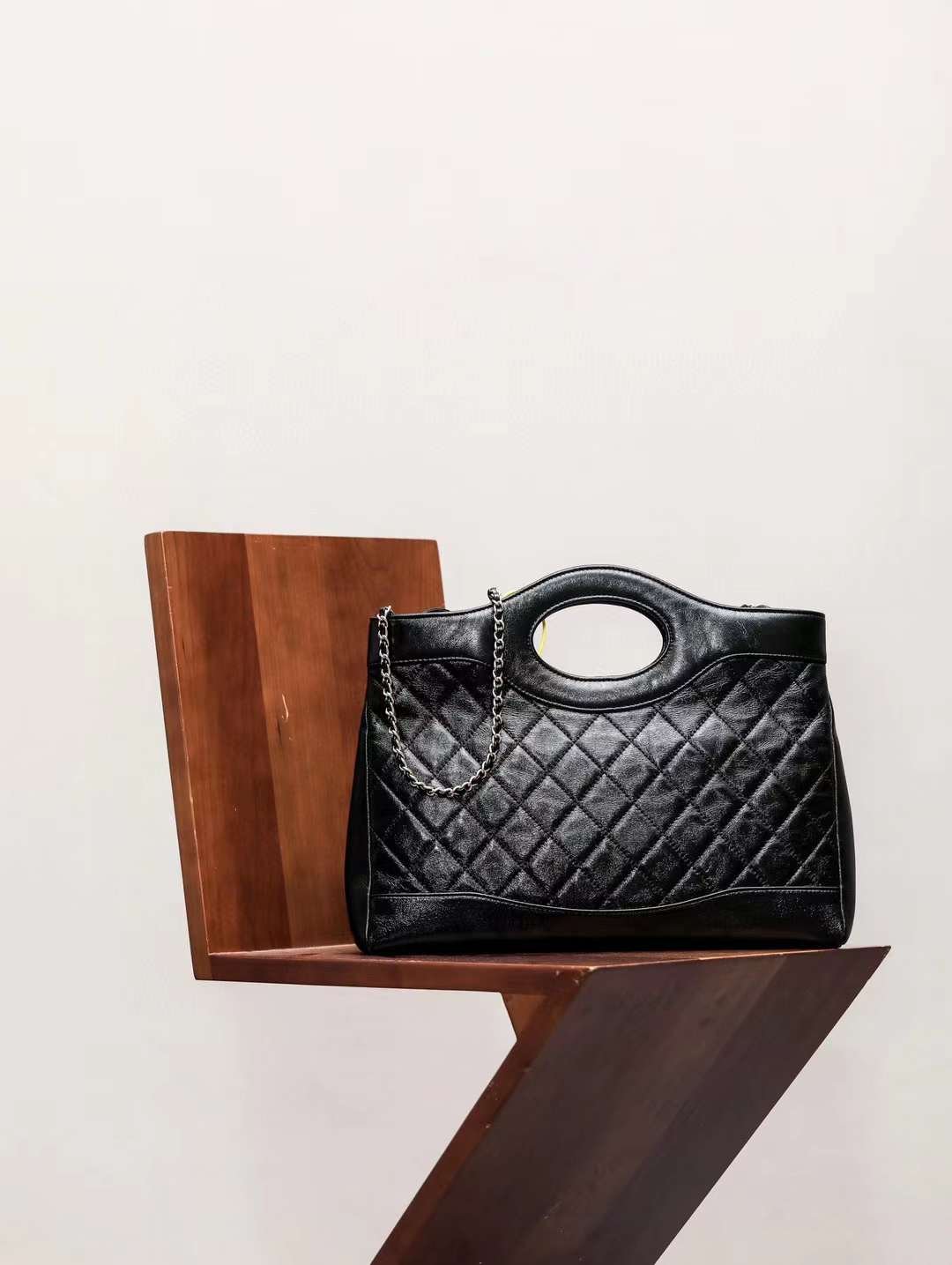 CHANEL 24S 31Shopping tote  bag