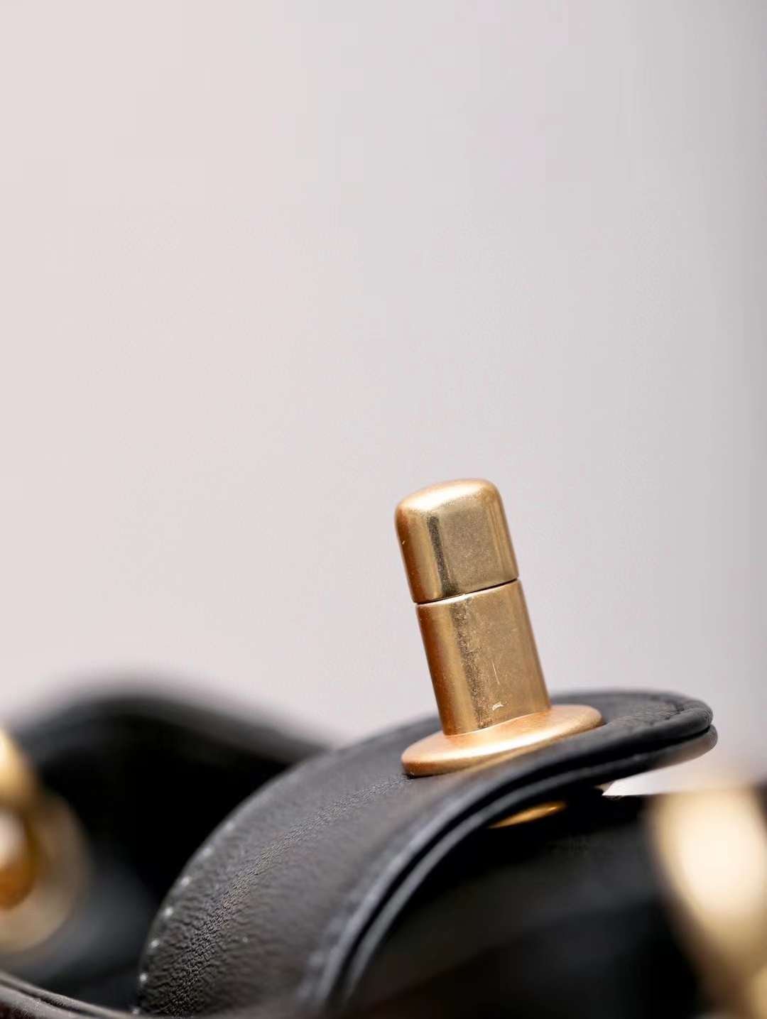 CHANEL 24S HOBO Pearl underarm bag