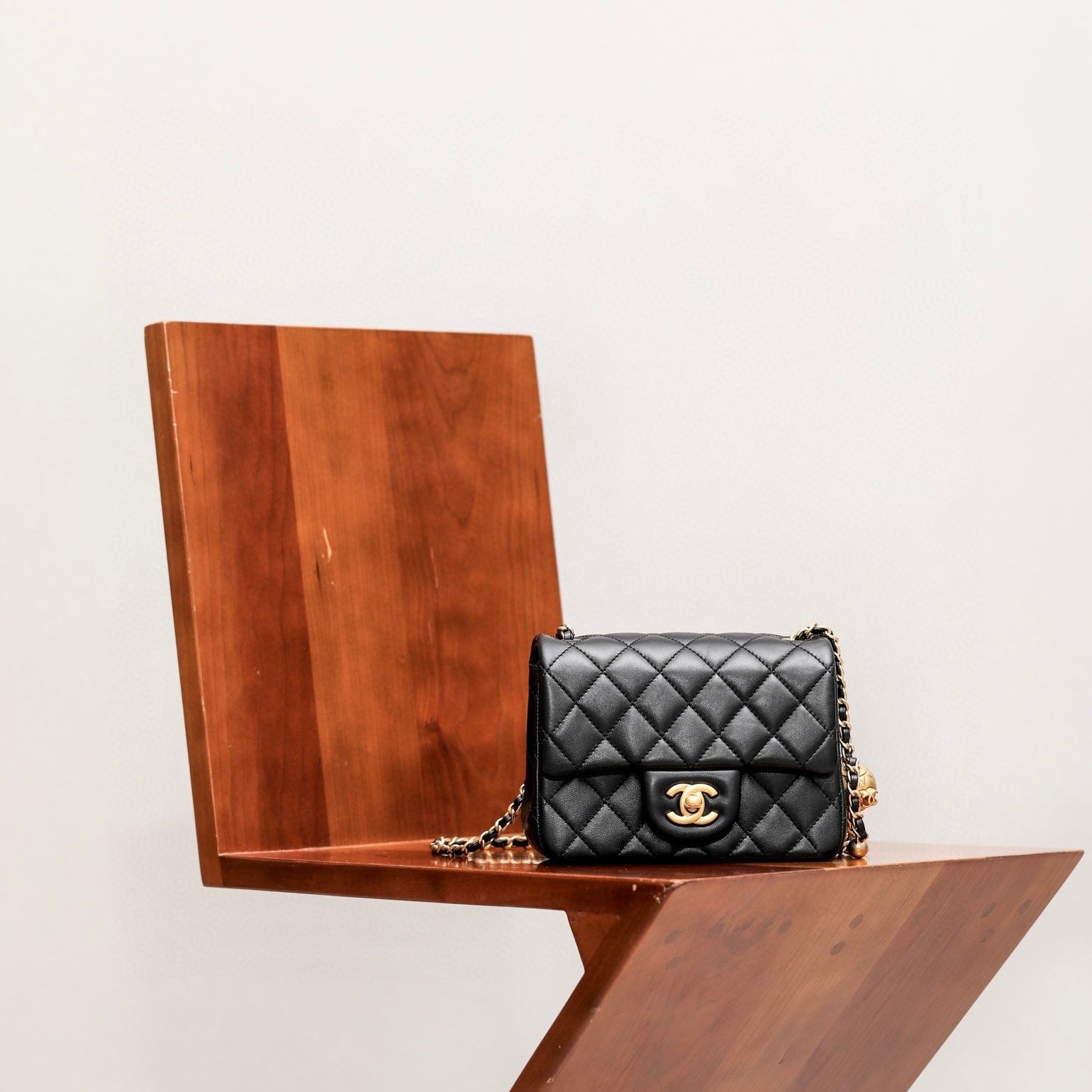 CHANEL Flap Bag 17cm