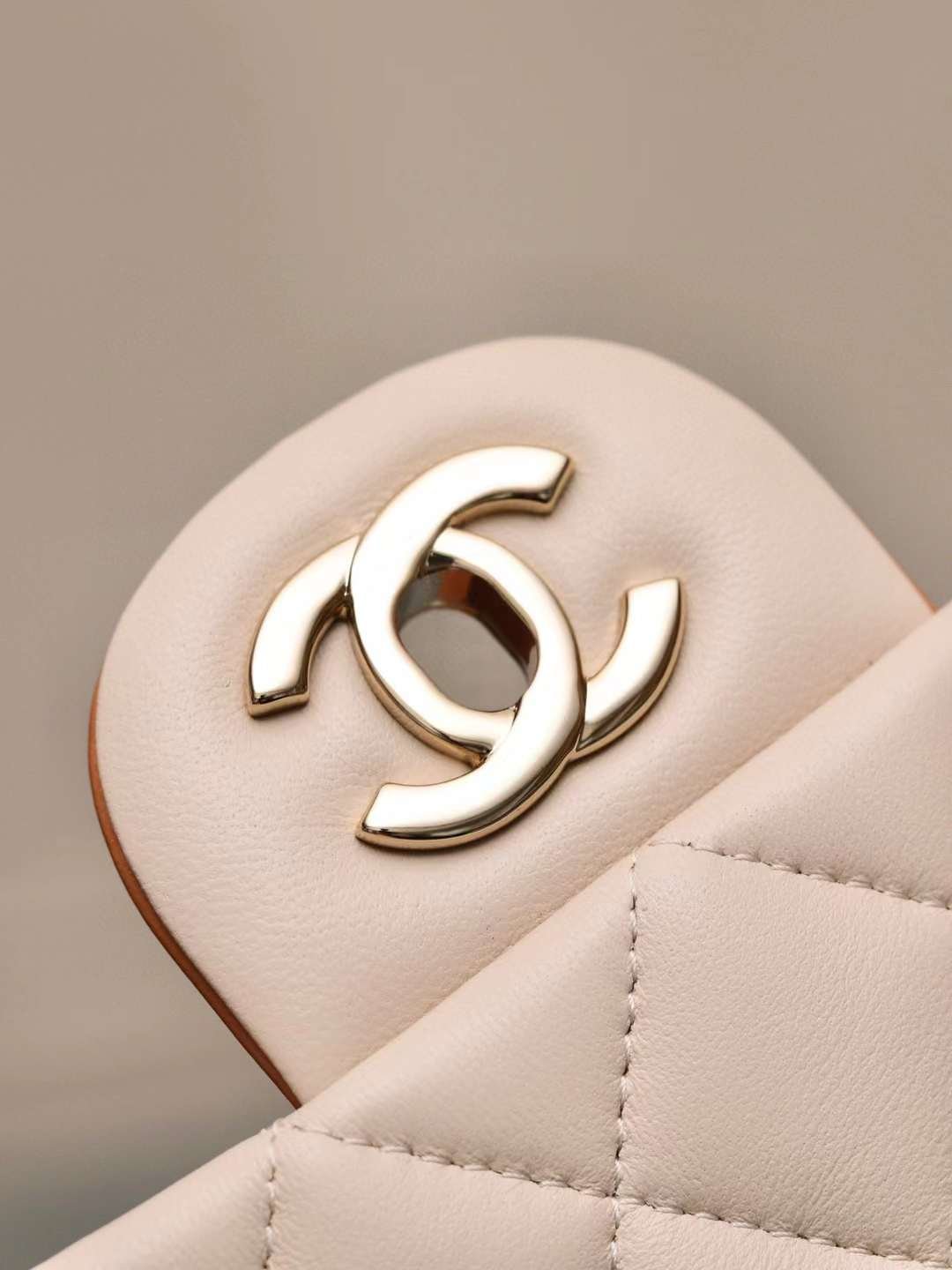CHANEL HANDLE   Bag