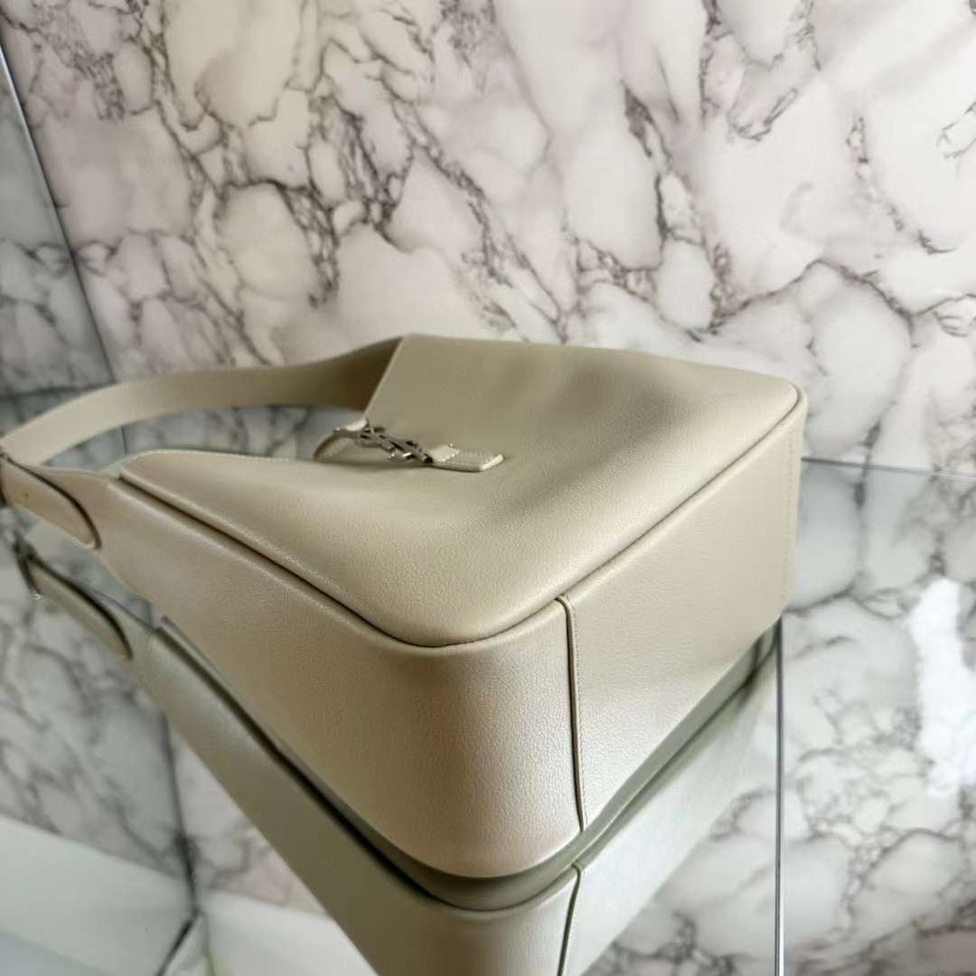 YSL LE 5  7 Hobo Bag
