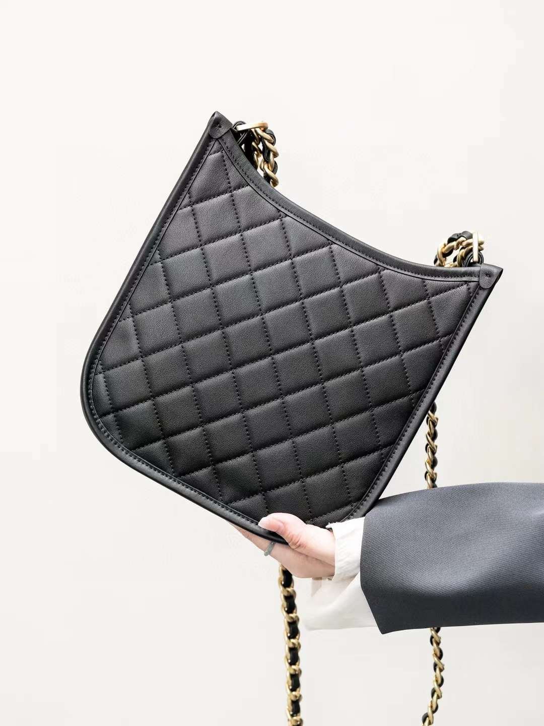 CHANEL HOBO HANDBAG
