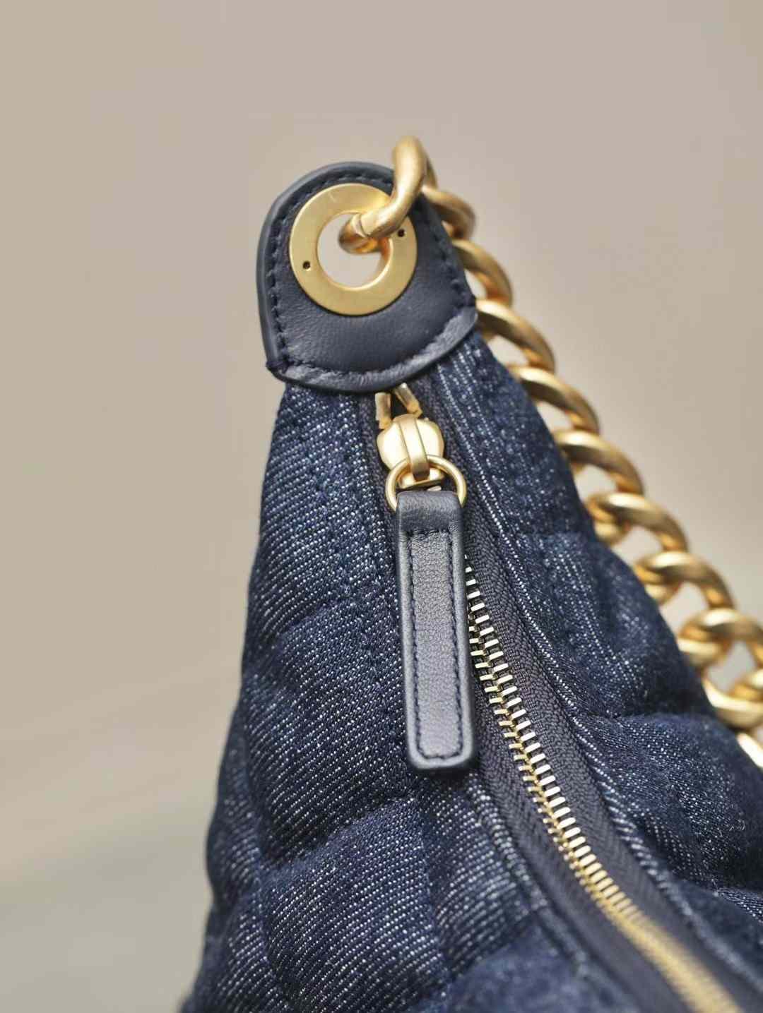 CHANEL Large Hobo Bag