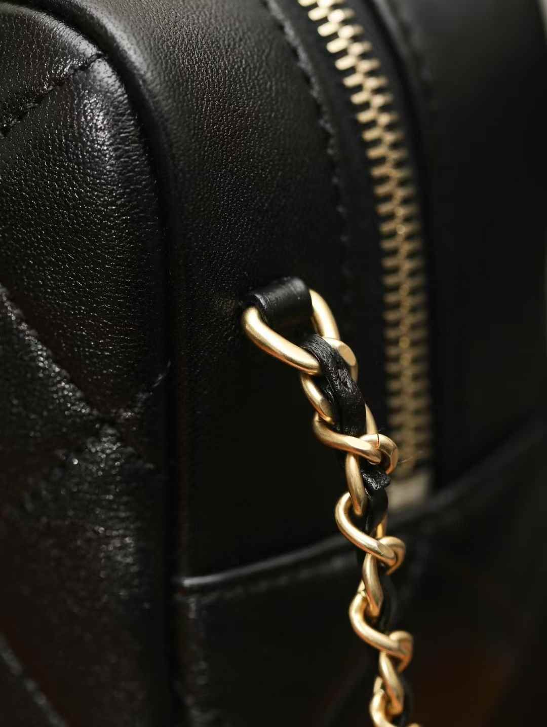 CHANEL 25C Bowling bag