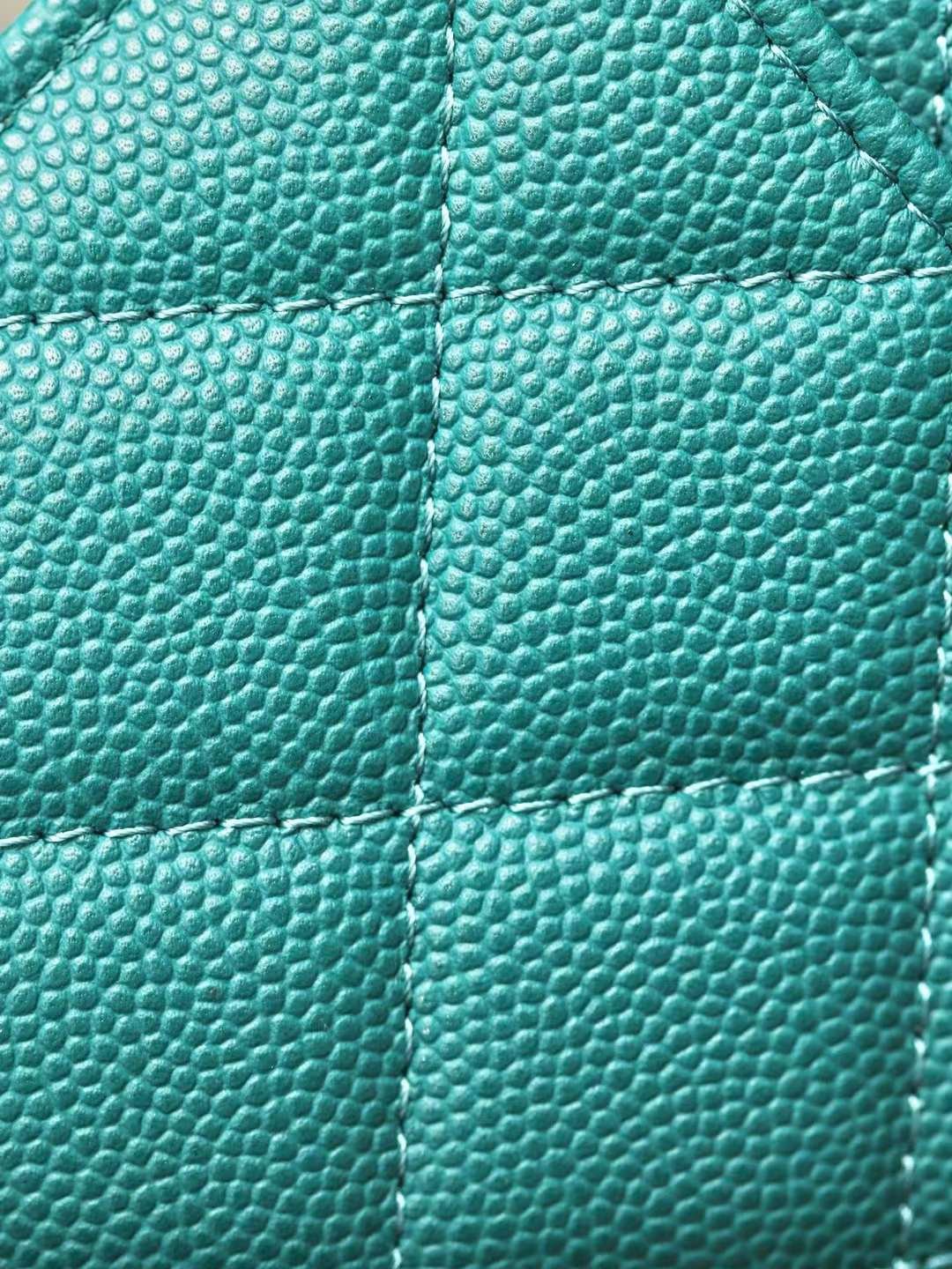 CHANEL Classic Card Holder