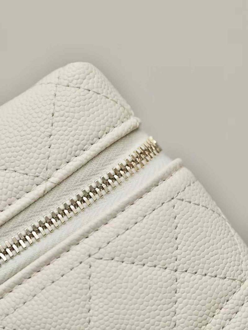 CHANEL Long Vanity with Chain