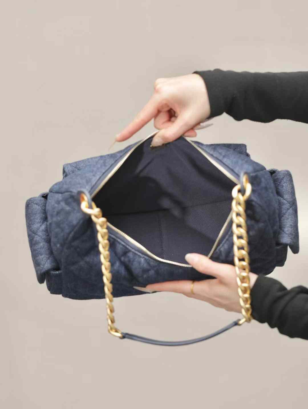 CHANEL Large Hobo Bag