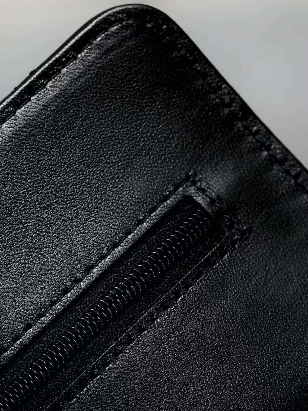 CHANEL Double pearl cover   woc bag