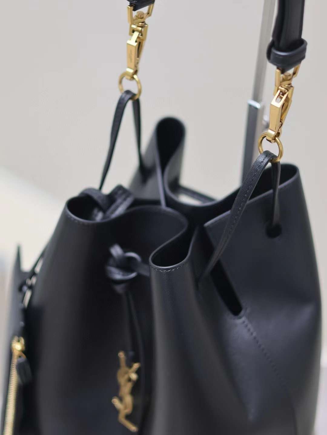 YSL PARIS VII pochon in lambskin