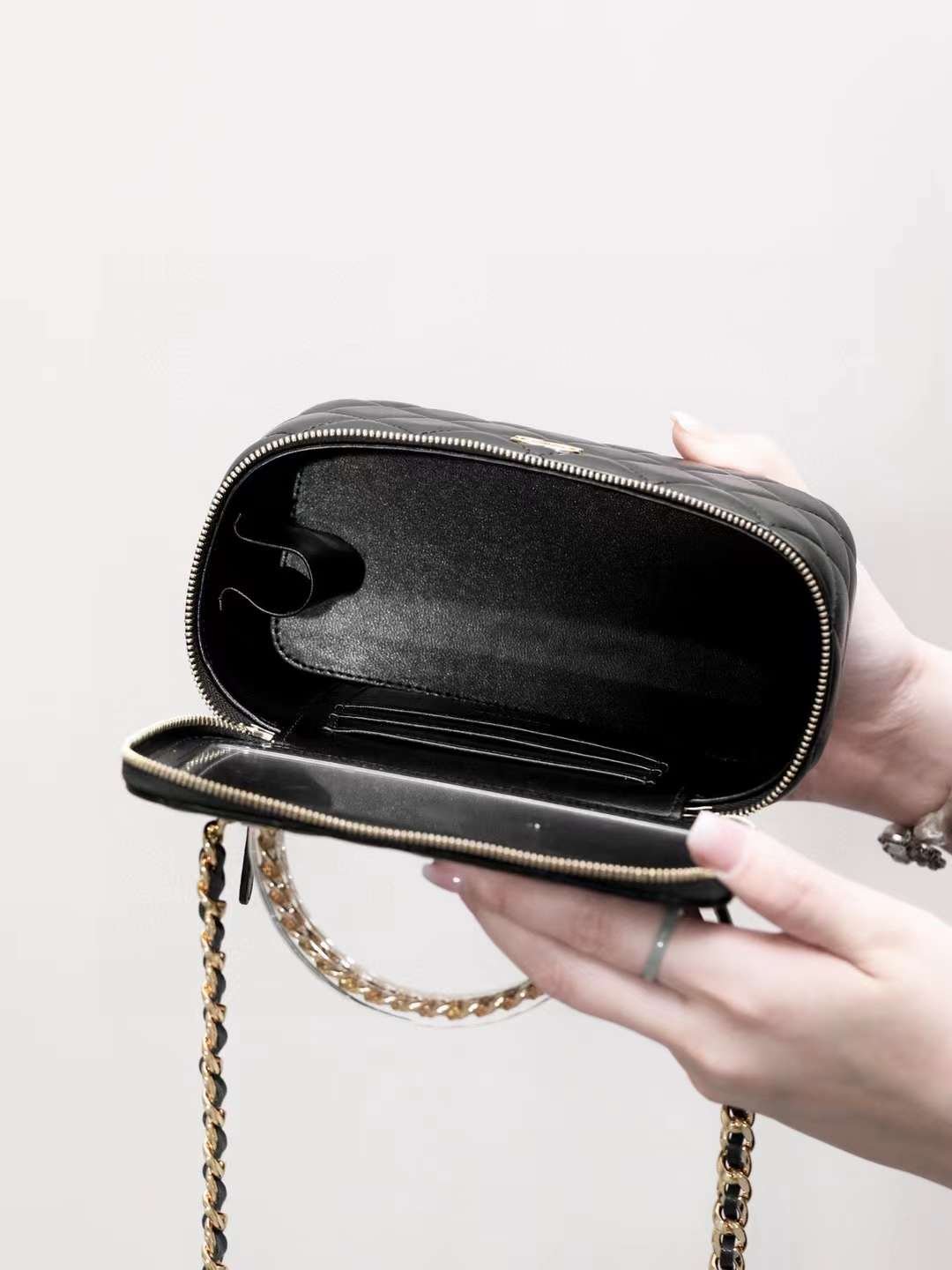 CHANEL clutch with chain