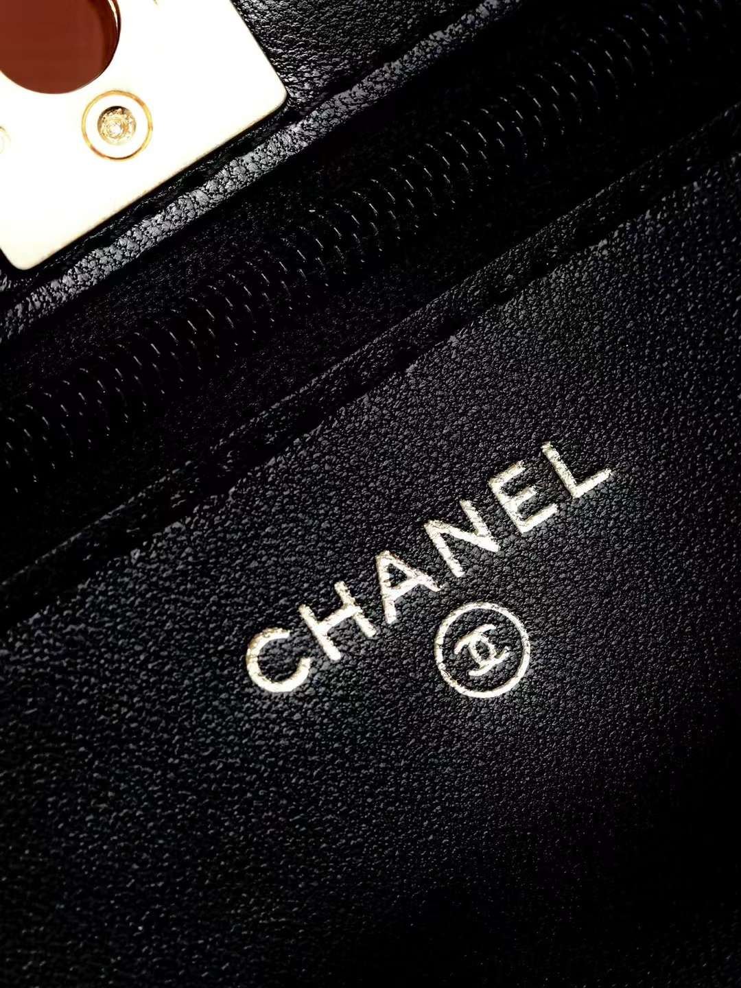 CHANEL Double pearl cover   woc bag