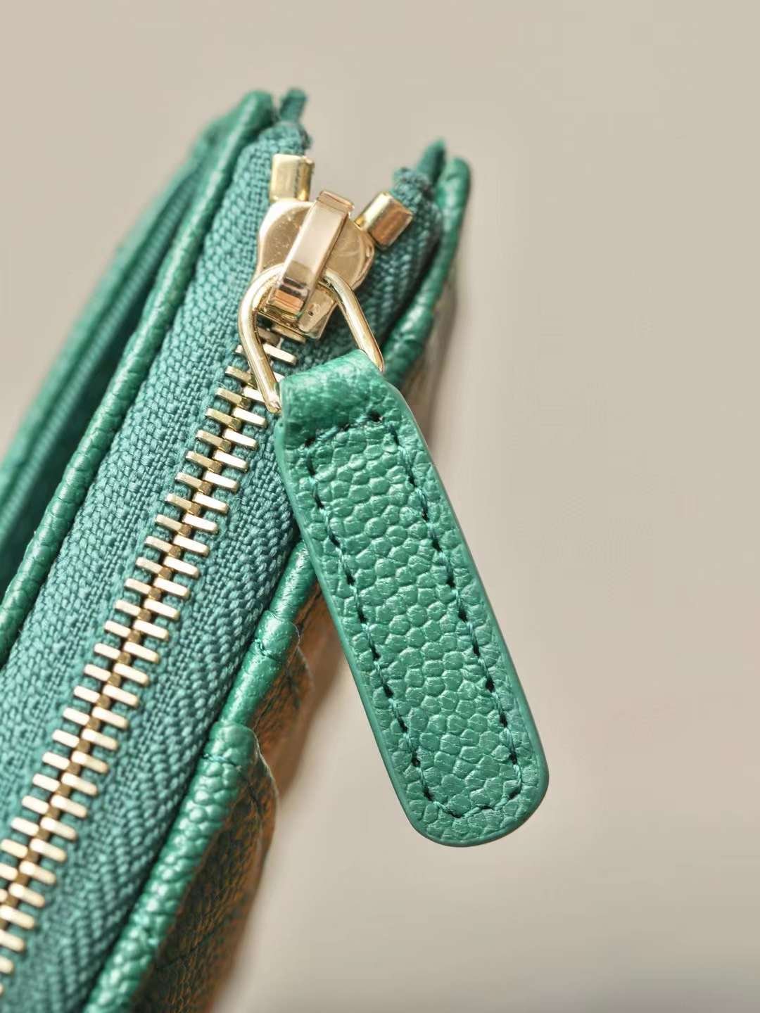 CHANEL Classic Zipped Coin Purse