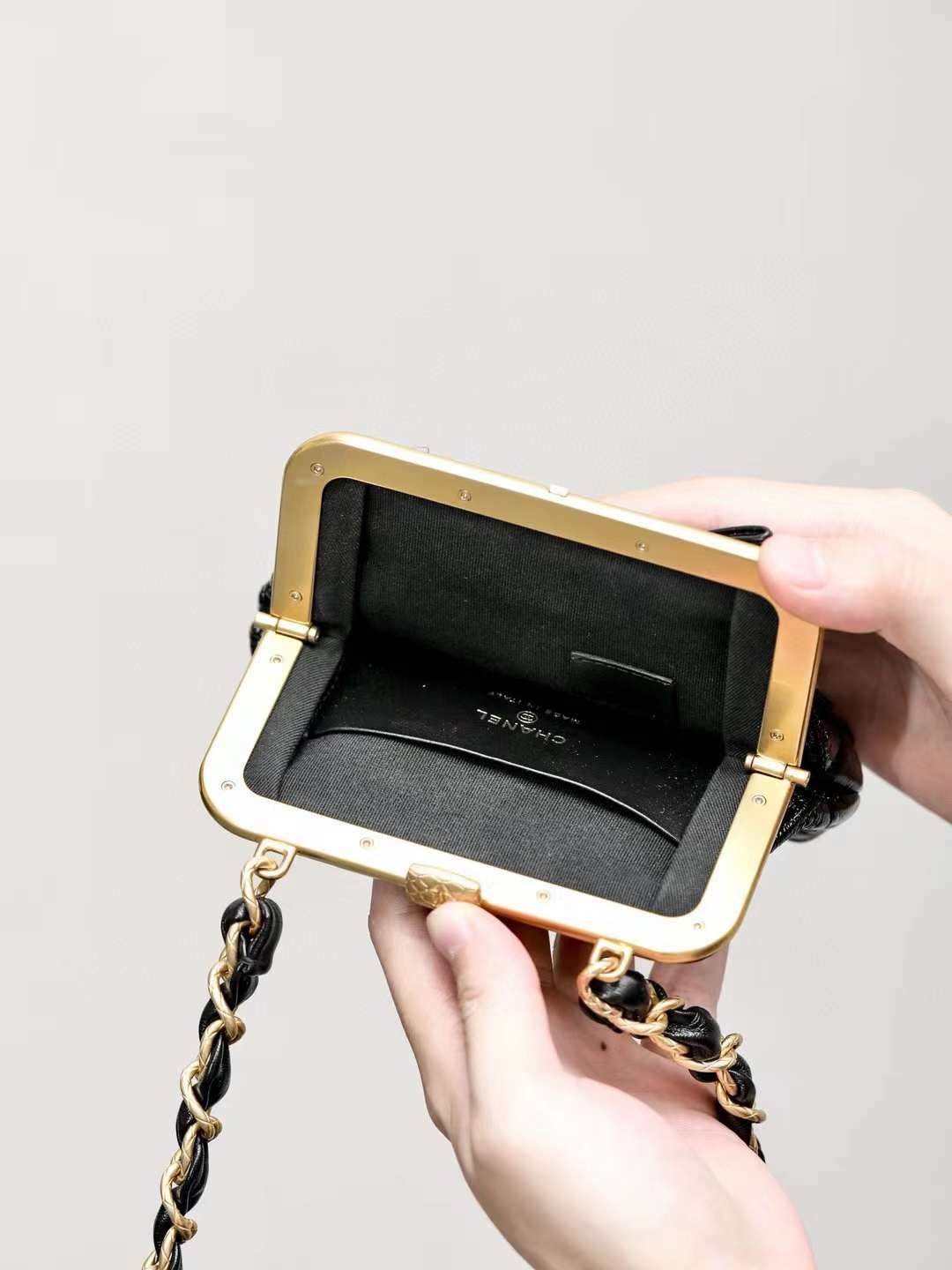 CHANEL clutch with chain