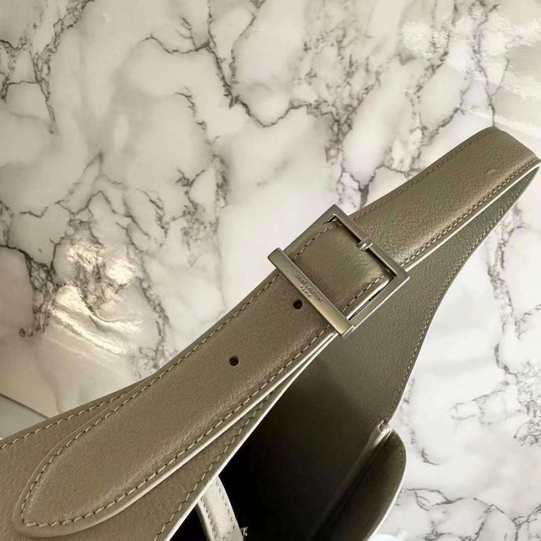 YSL LE 5  7 Hobo Bag