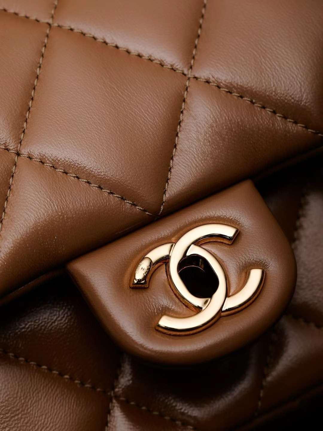 CHANEL mouth cover with handle