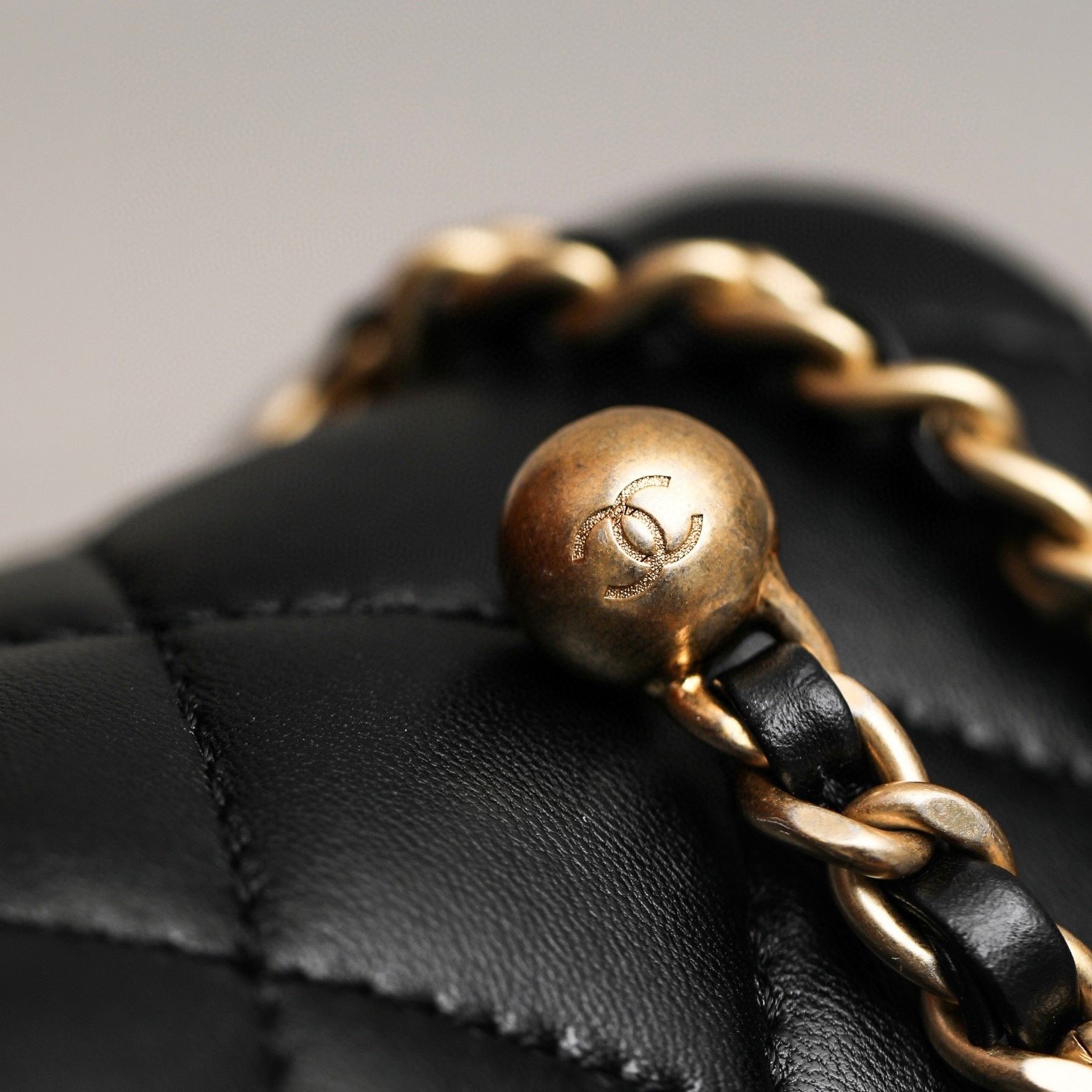 CHANEL Flap Bag 17cm