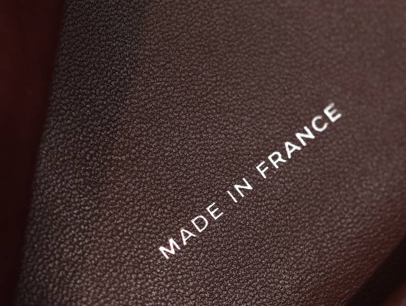 CHANEL Caviar Wallet