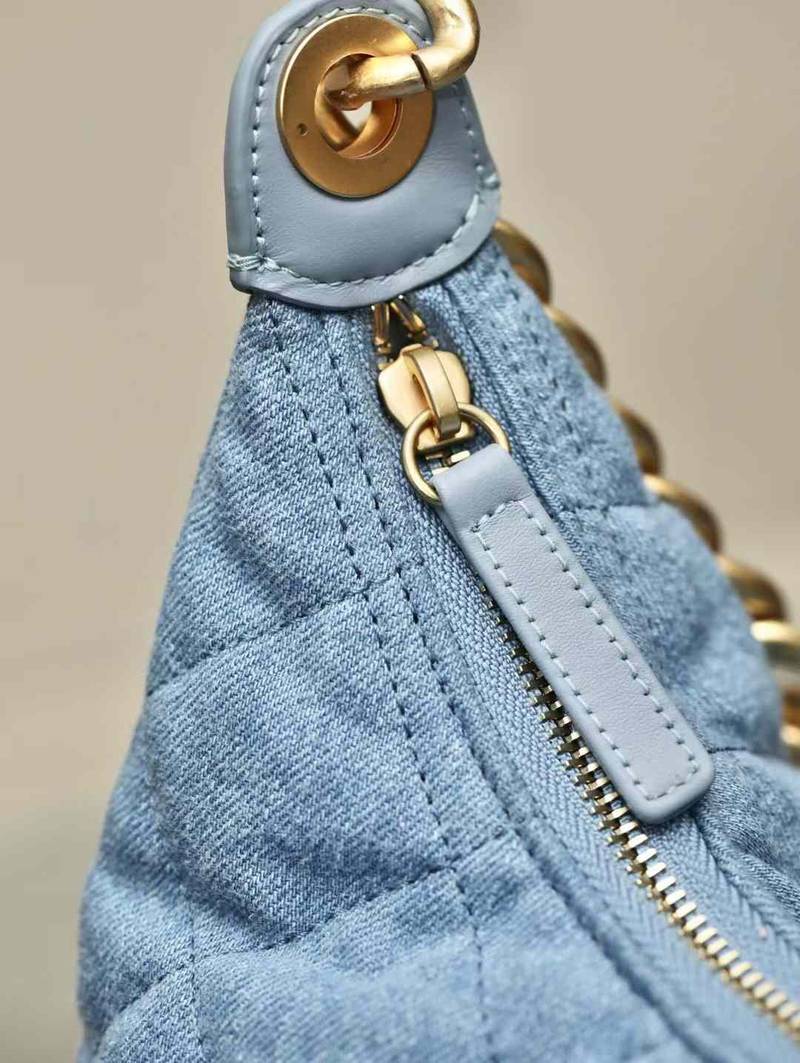 CHANEL Large Hobo Bag