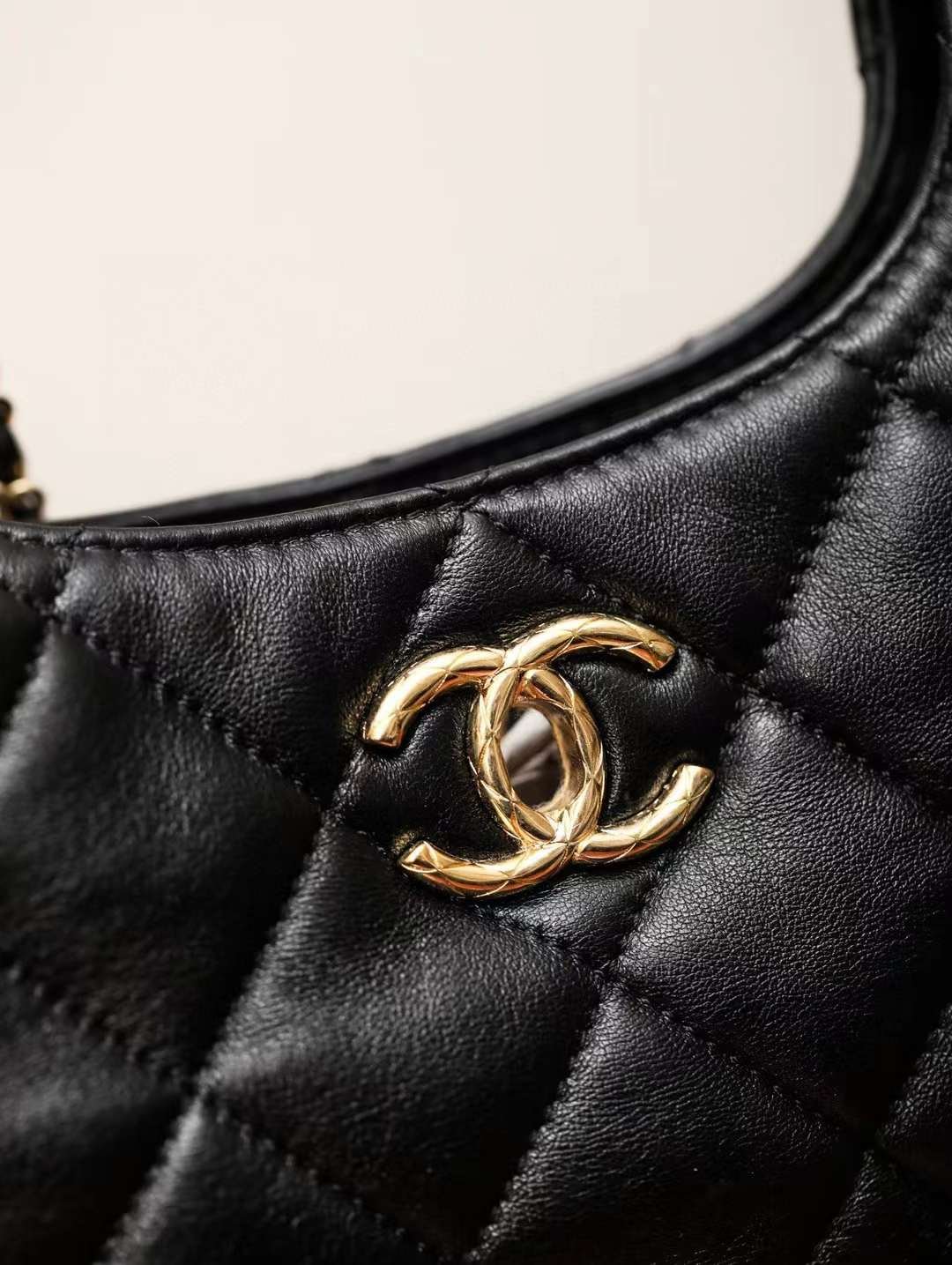CHANEL Small Hobo Bag