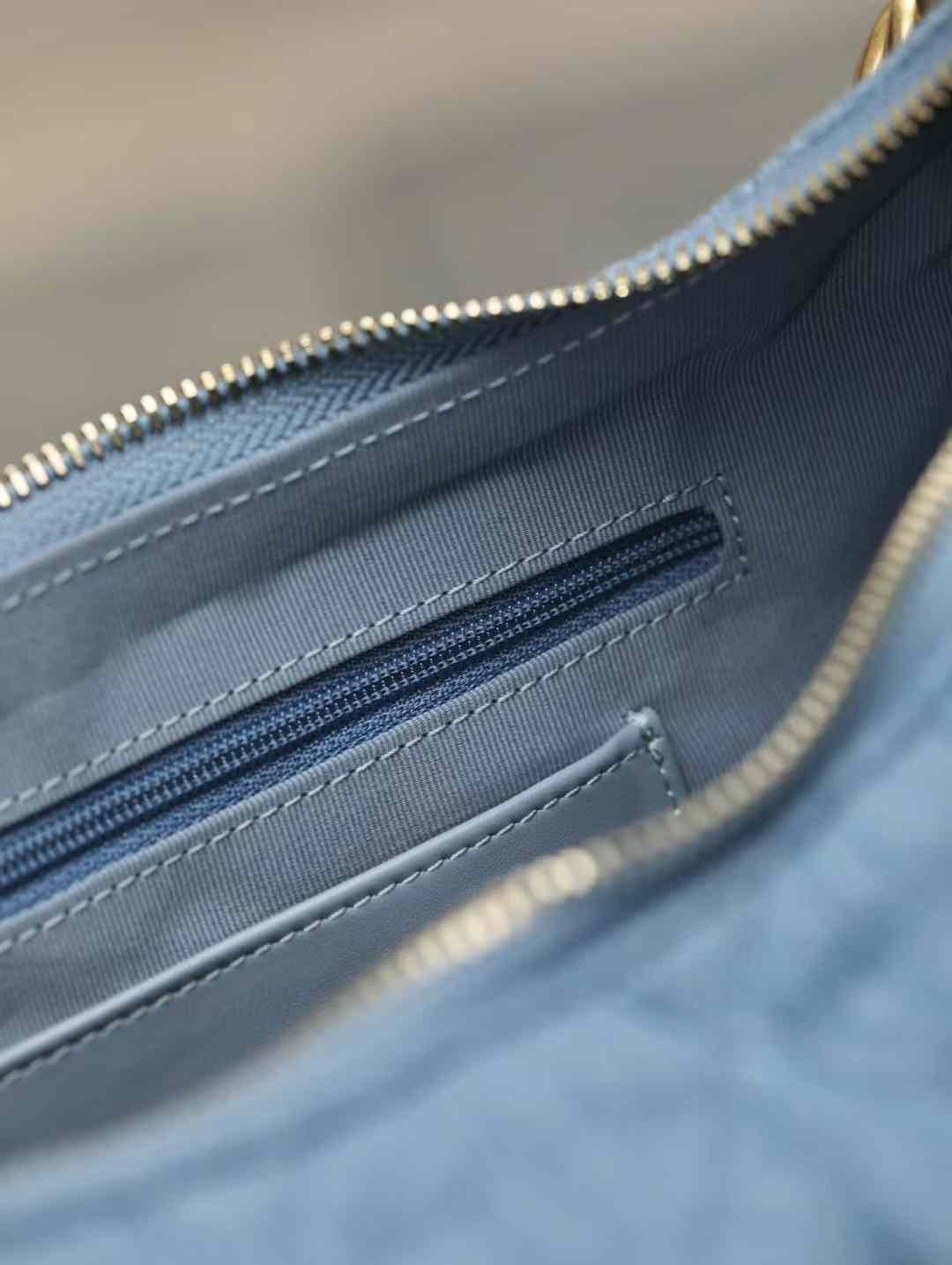 CHANEL Large Hobo Bag