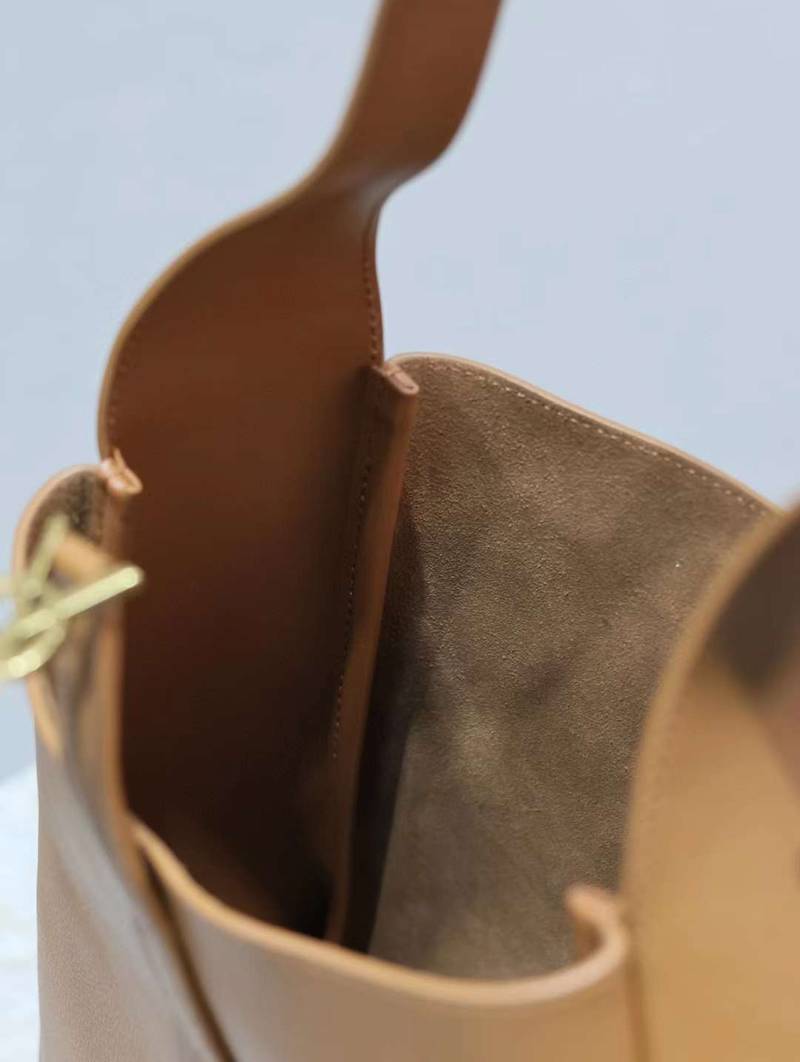 YSL LE 5  7 Hobo Bag