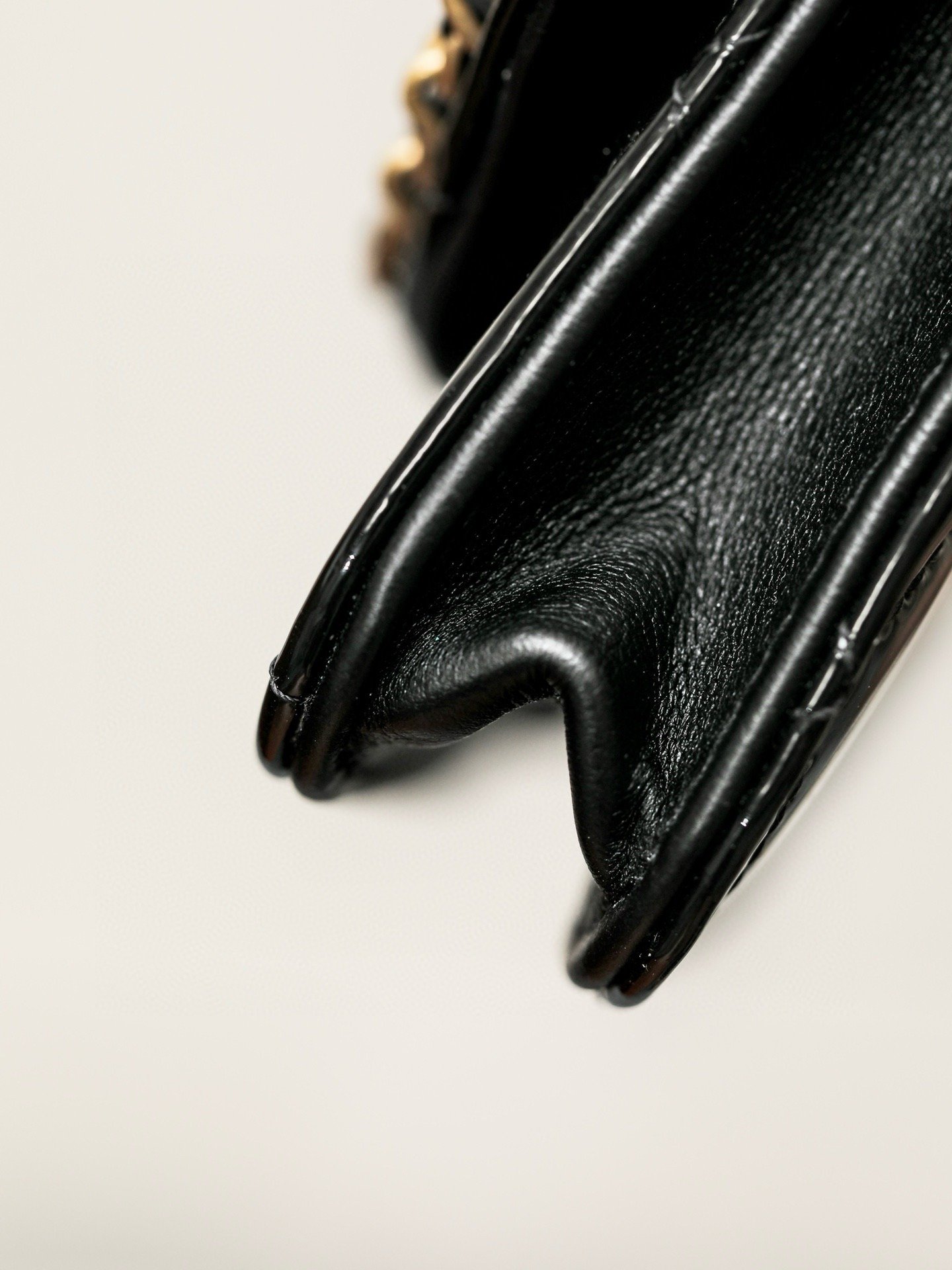 CHANEL clutch with chain