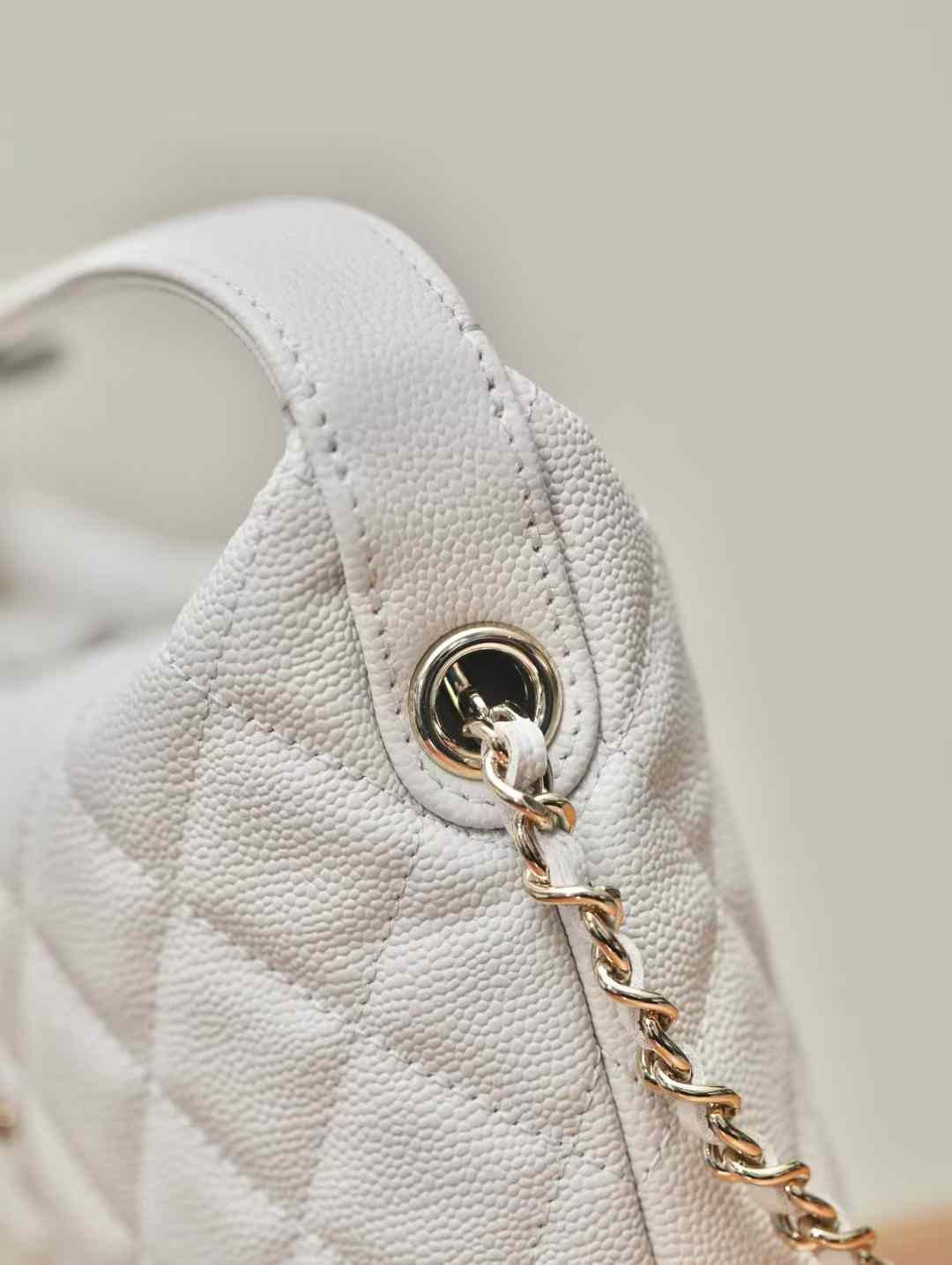 CHANEL 25C  hand bag
