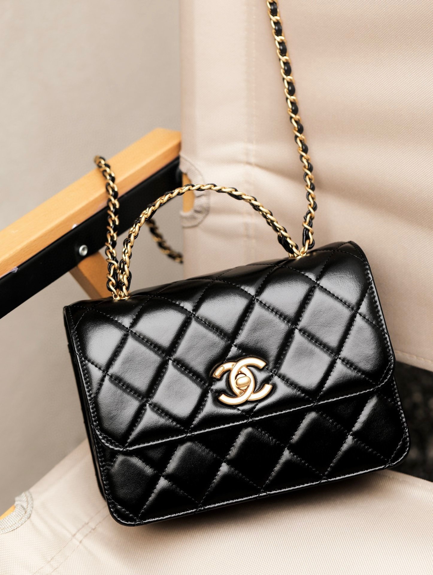 CHANEL Handle Bag