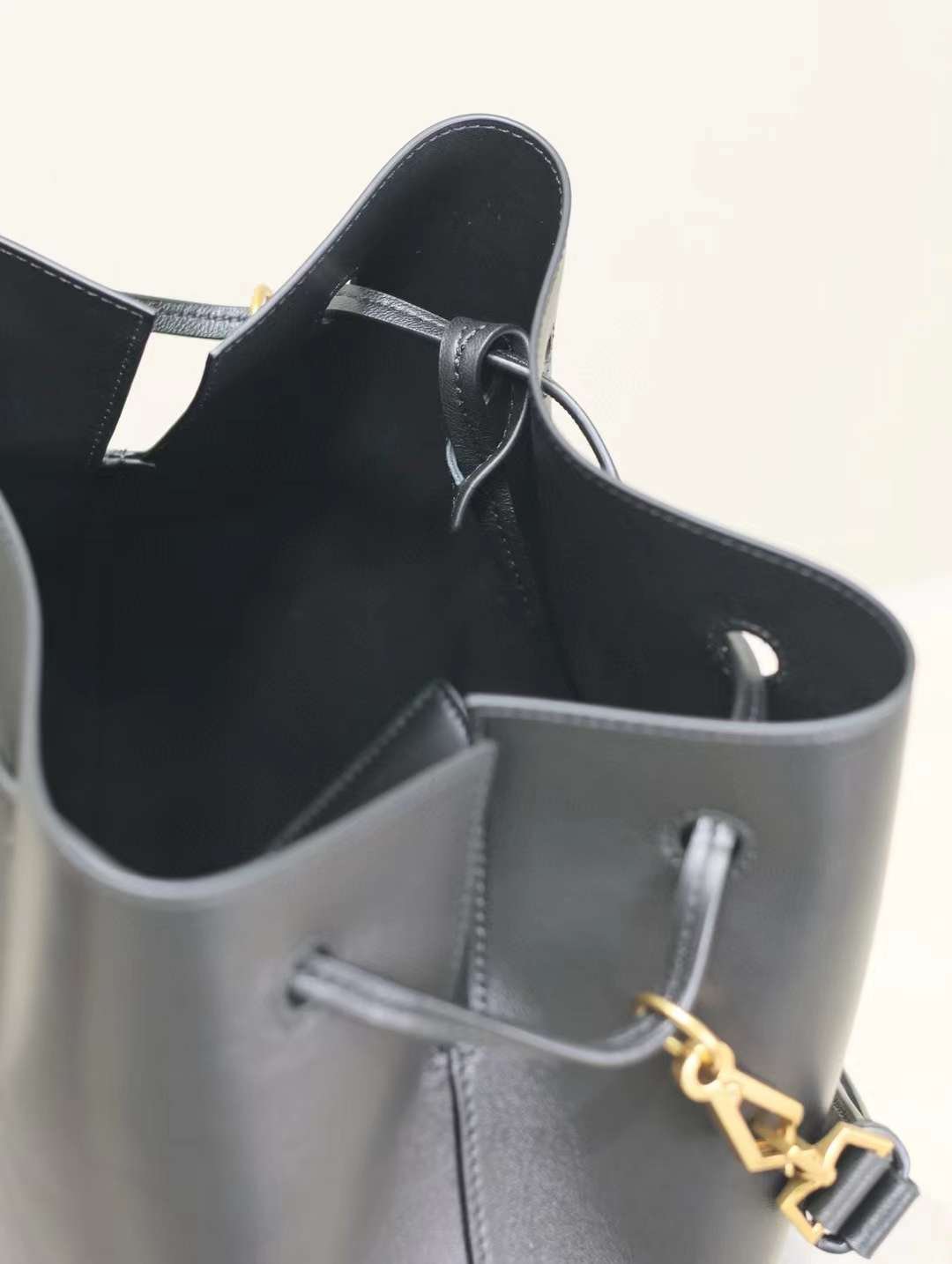 YSL PARIS VII pochon in lambskin