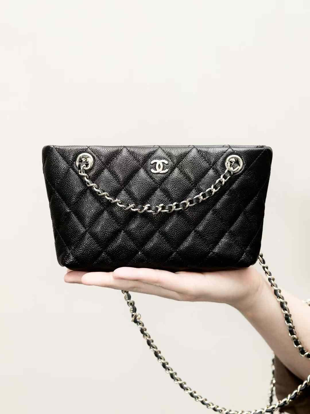 CHANEL MINI  SHOPPING BAG