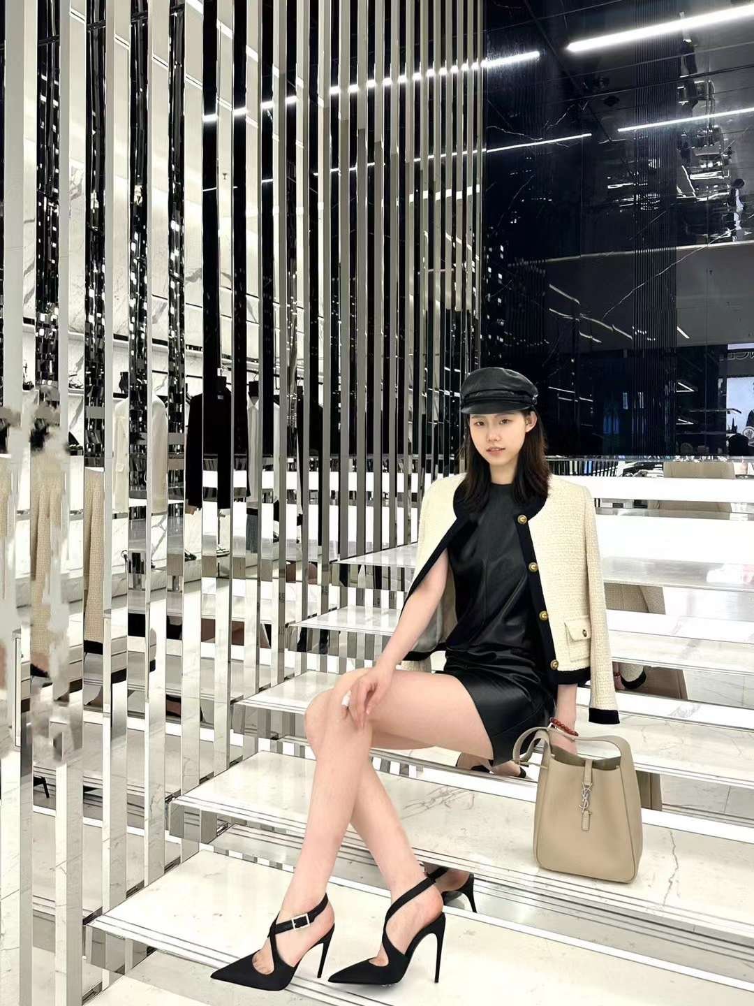 YSL LE 5  7 Hobo Bag