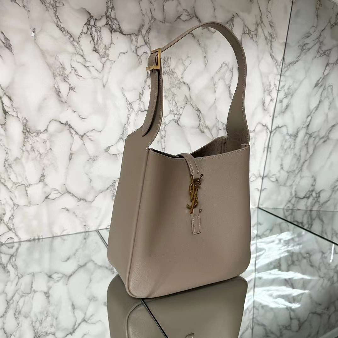 YSL LE 5  7 Hobo Bag