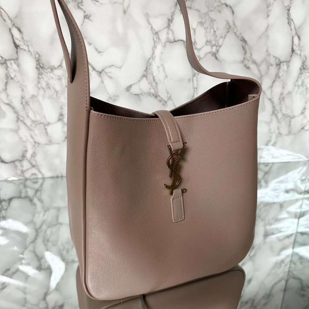 YSL LE 5  7 Hobo Bag
