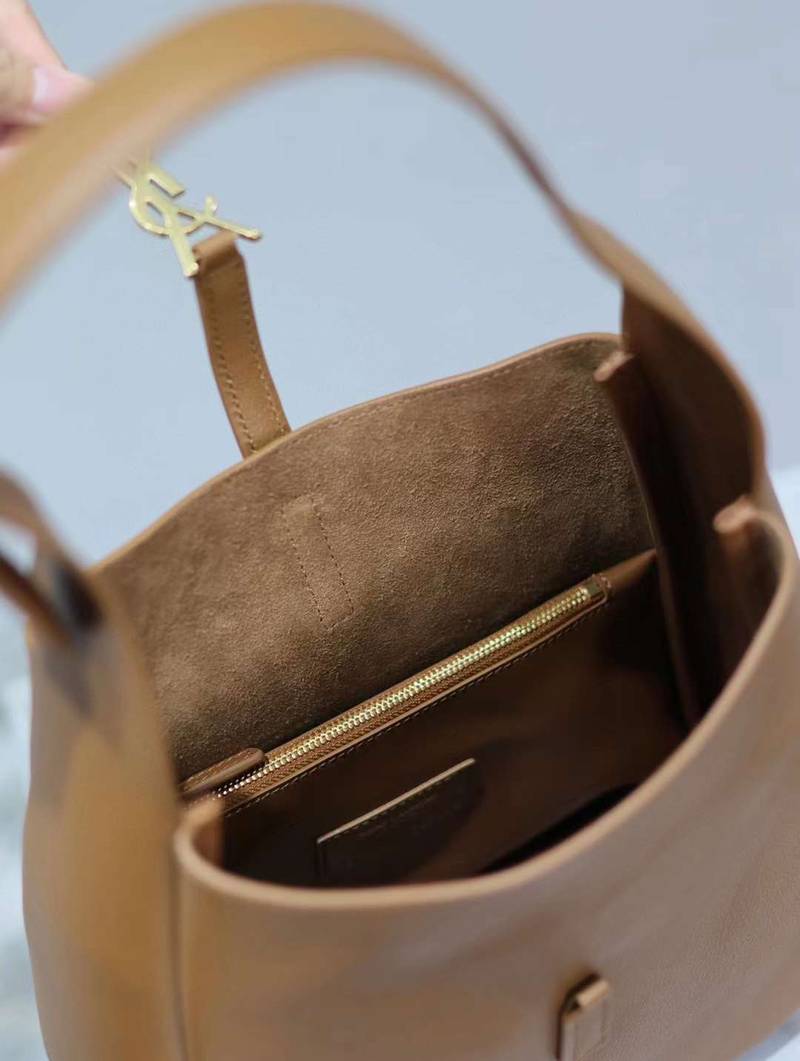 YSL LE 5  7 Hobo Bag