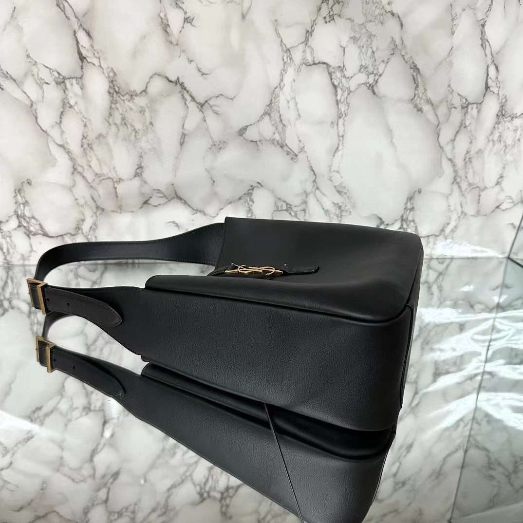 YSL LE 5  7 Hobo Bag in Suede