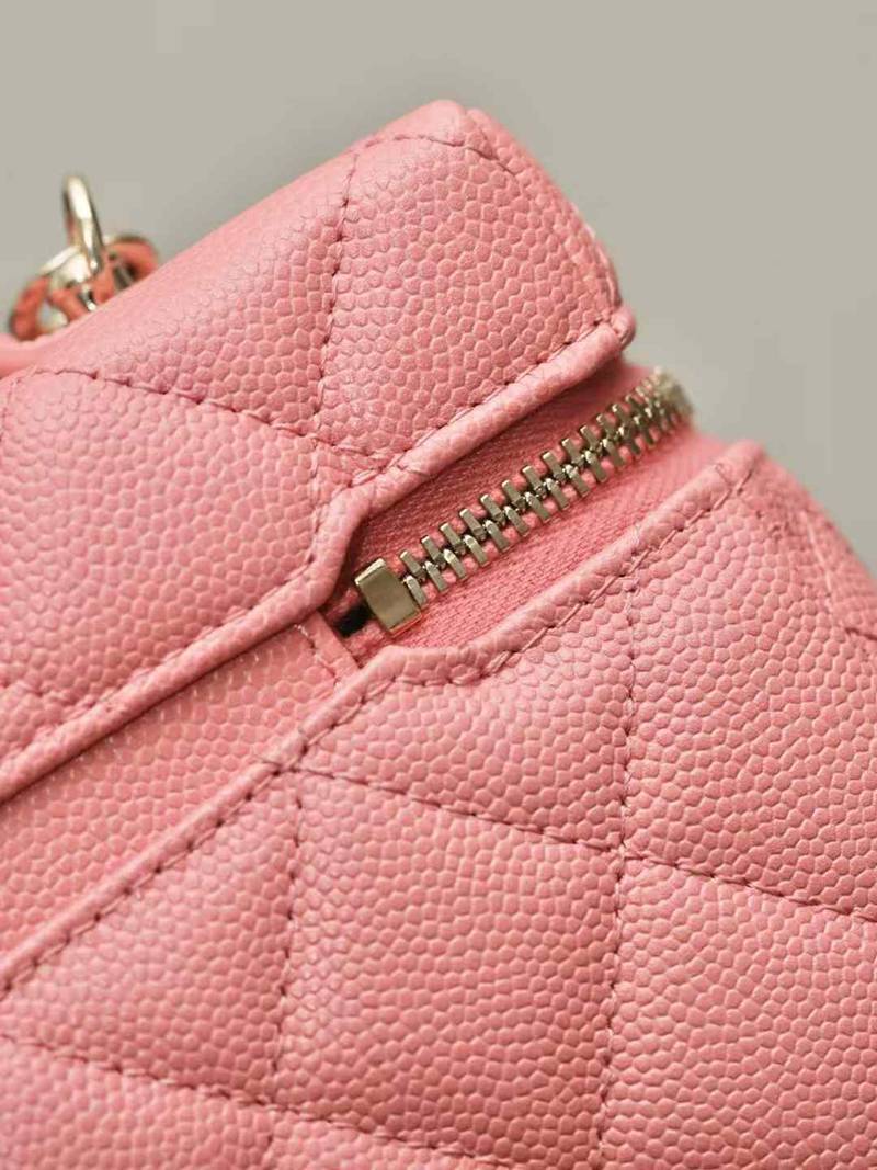 CHANEL Long Vanity with Chain