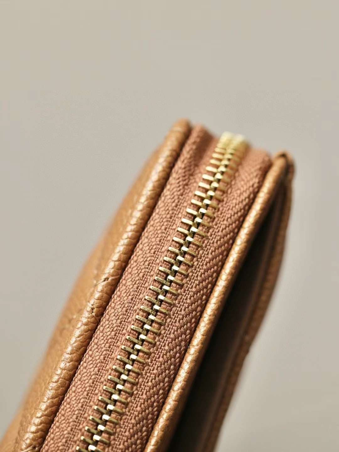 CHANEL Classic Zipped Coin Purse