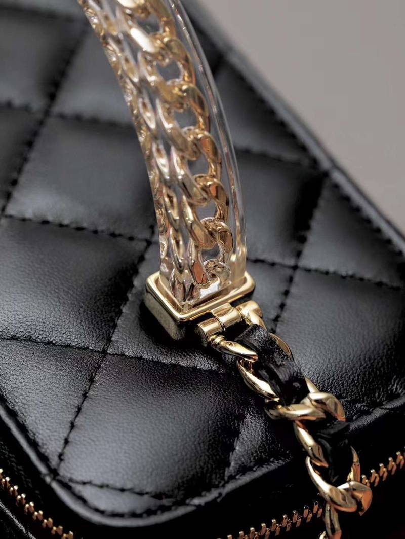 CHANEL clutch with chain
