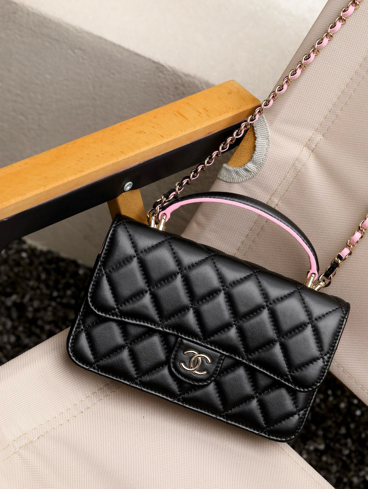 CHANEL Multicolor Bag