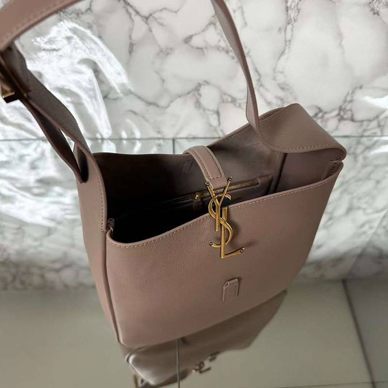 YSL LE 5  7 Hobo Bag