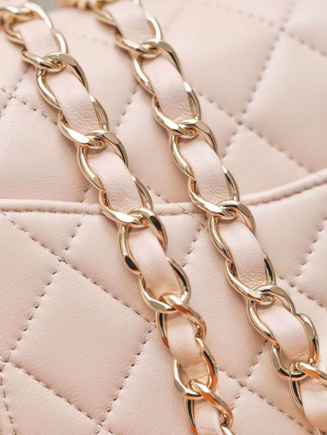 CHANEL MINI PLAP BAG