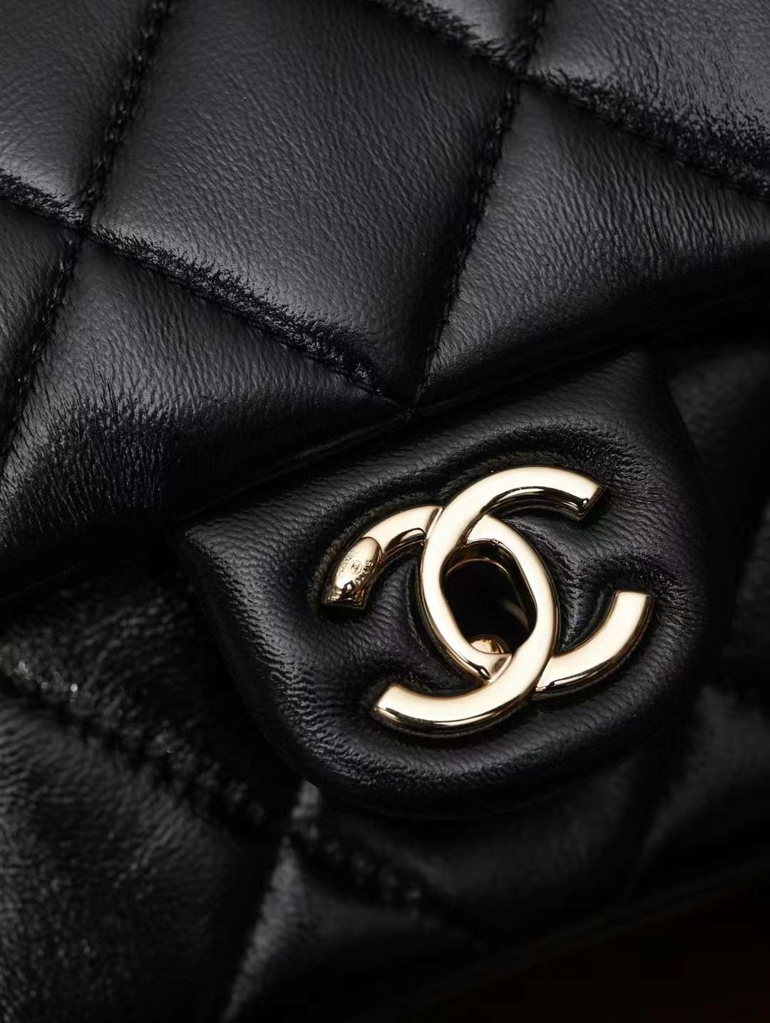CHANEL mouth cover with handle