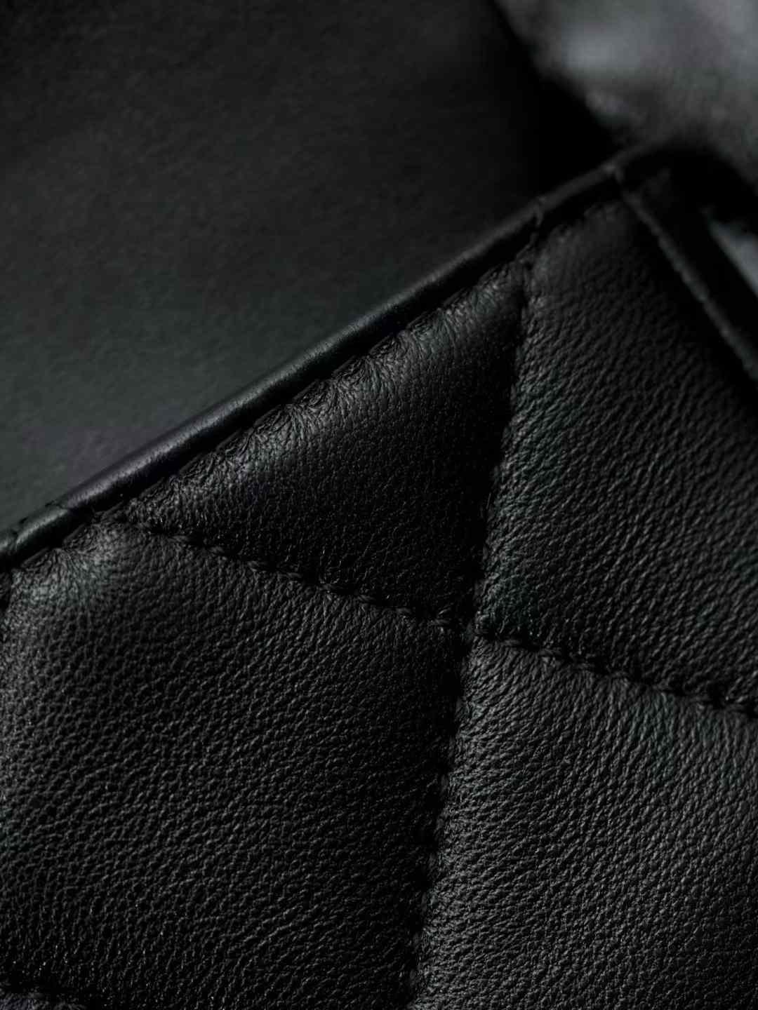 CHANEL Large Hobo Bag