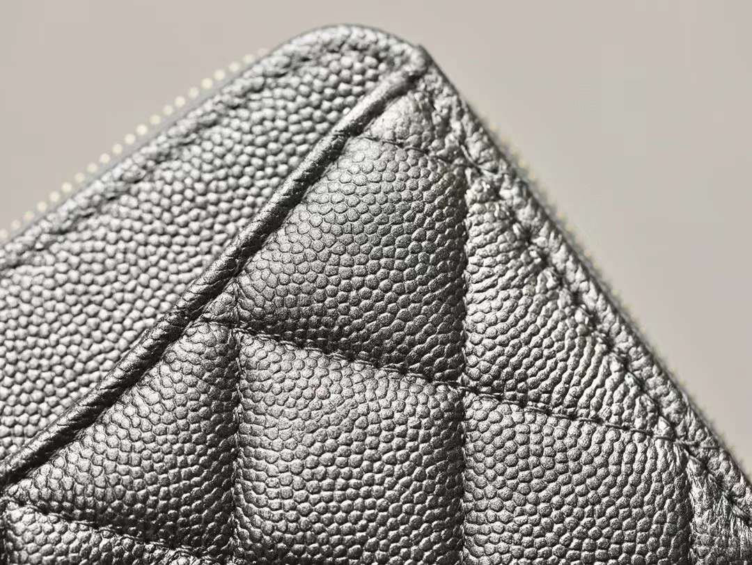 CHANEL Classic Zipped Coin Purse