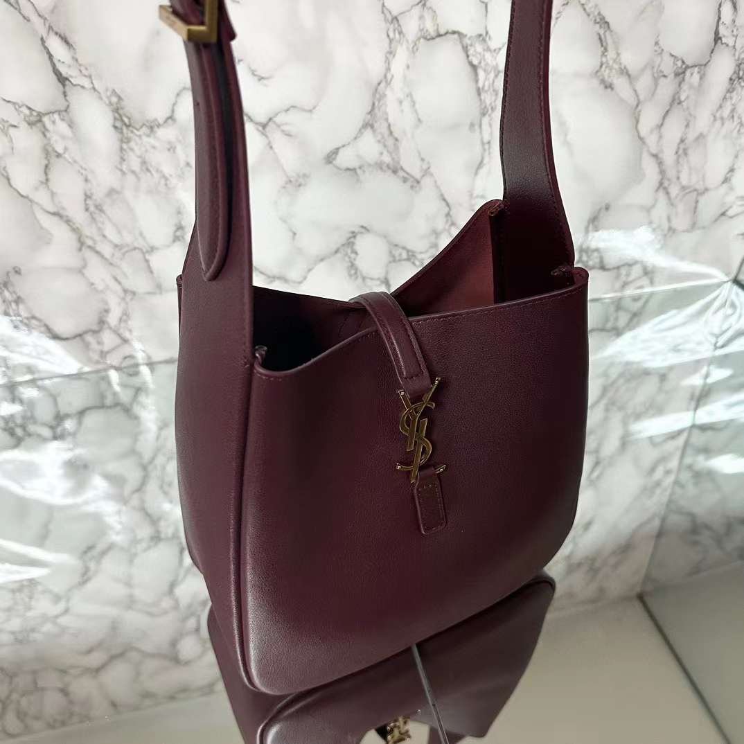 YSL LE 5  7 Hobo Bag