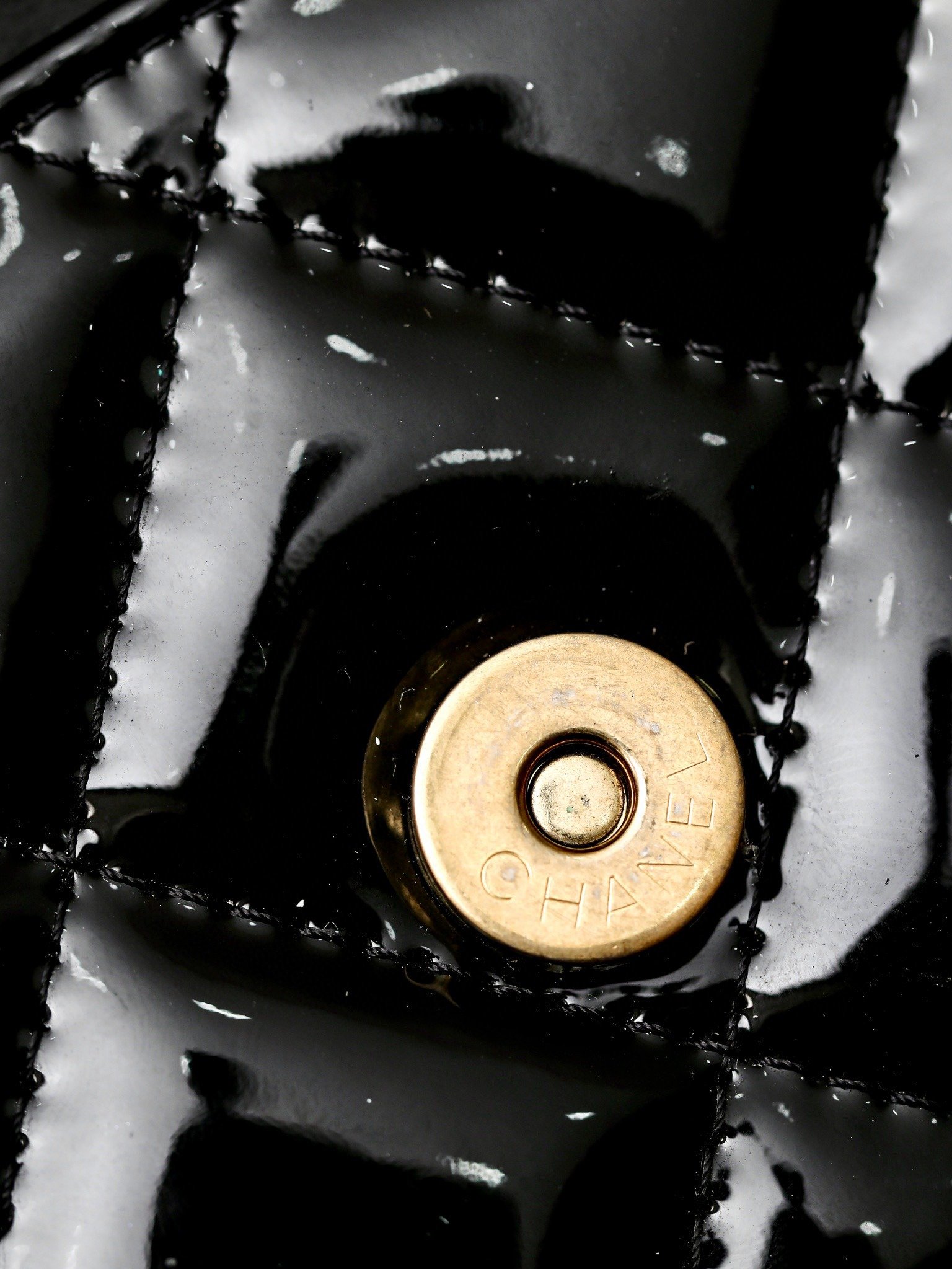 CHANEL clutch with chain